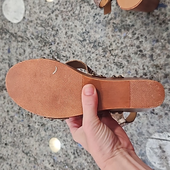 MADDEN GIRL, SZ 9. SANDALS WITH 3.5 CHUNKY HEEL. - Picture 5 of 11